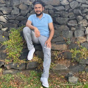 Meet your Posher, Aneel